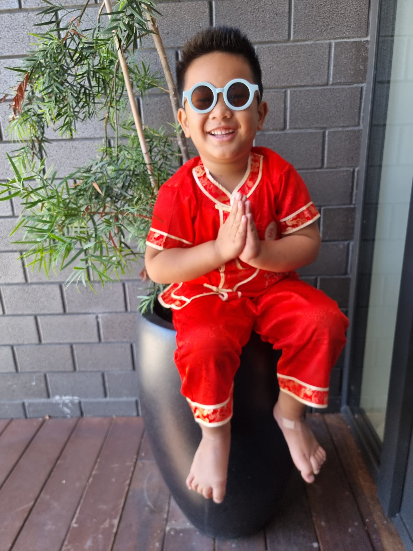 Sunny Shades (one size fits all) 0 - 6 years